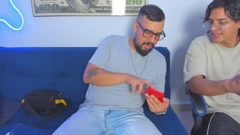 maximo_garcia75 online show from December 2, 6:33 pm