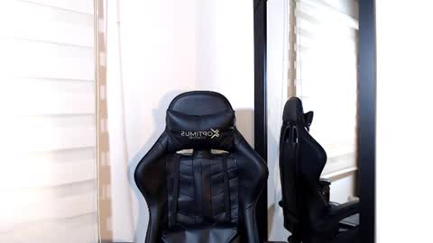 Maximo Sebastian online show from June 18, 6:02 pm