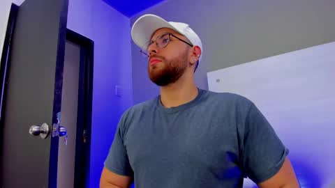 MAXIMO online show from January 15, 1:34 am