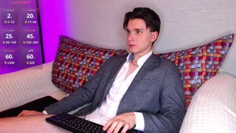 Max online show from January 27, 2:46 pm