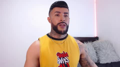 Independent Model online show from September 26, 4:54 am