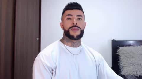 Independent Model online show from September 17, 2:23 am