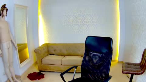 MaxKaiden online show from February 10, 6:18 am