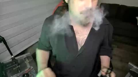 Max online show from April 26, 3:15 am