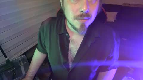 Max online show from March 23, 3:56 am