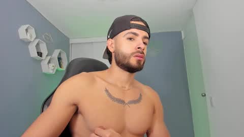 Maxi online show from February 1, 11:47 pm