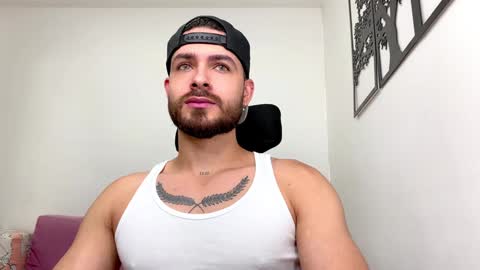 Maxi online show from February 5, 10:12 pm