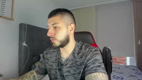 maxvibe_ online show from October 28, 10:34 pm