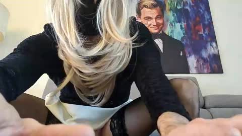 Max online show from November 1, 8:40 am