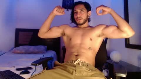 maxximus_10 online show from February 10, 1:14 am