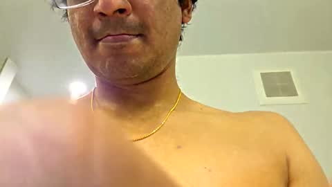 maxxx4242 online show from February 8, 11:09 pm