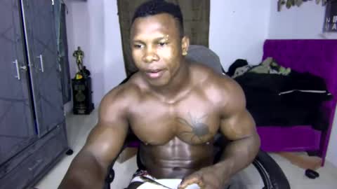 Snapshot of medellinblacx chatting on October 26, 12:01 am medellinblacx online show from October 26, 12:01 am