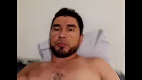 Snapshot of medina_chelo91 chatting on October 11, 6:17 am medina_chelo91 online show from October 11, 6:17 am