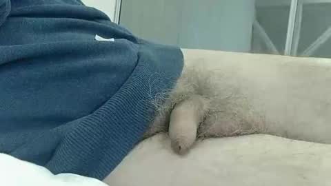 meforu21 online show from March 19, 6:44 pm