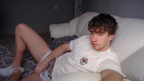 Max online show from January 25, 8:53 am