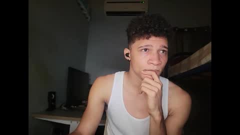 Alex online show from February 28, 8:39 pm