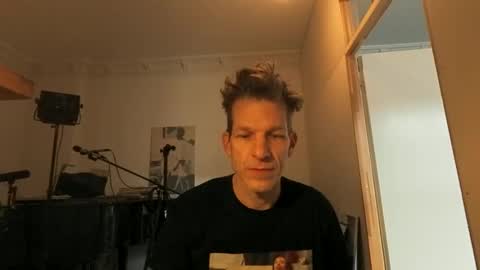 Snapshot of men2024again chatting on February 27, 8:28 am Andres online show from February 27, 8:28 am