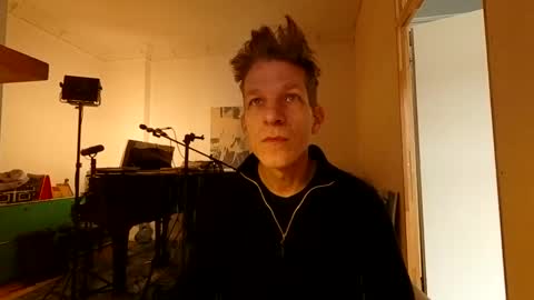 Snapshot of men2024again chatting on February 21, 10:50 am Andres online show from February 21, 10:50 am