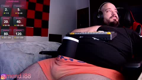 menditeta online show from February 7, 1:15 am