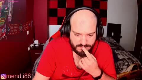 menditeta online show from February 19, 11:57 pm