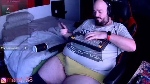 menditeta online show from December 20, 1:58 am