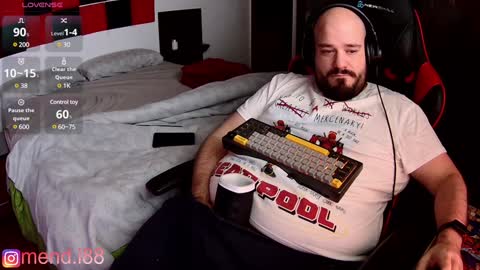 menditeta online show from December 19, 3:07 am