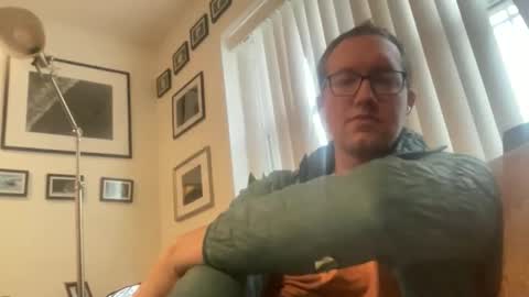 metallica92786 online show from March 12, 6:37 pm