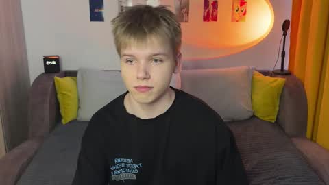 Arthur online show from March 3, 3:52 pm