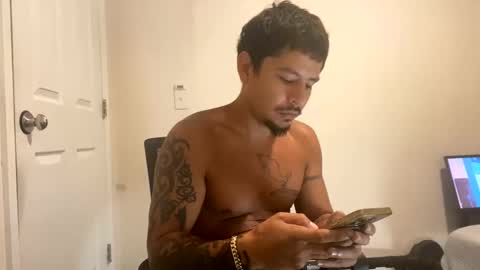 miamiclos1 online show from September 10, 12:04 pm