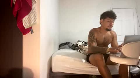 miamiclos1 online show from February 27, 2:49 pm