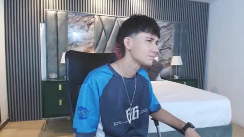 Michael online show from February 7, 8:25 pm