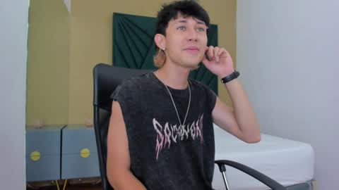 Michael online show from December 18, 12:12 pm