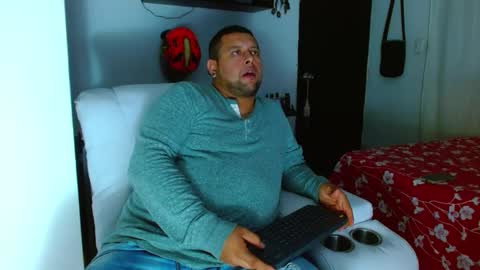 michell_myers online show from February 12, 12:27 am