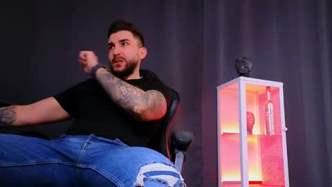 MightyAaron online show from January 6, 8:46 am