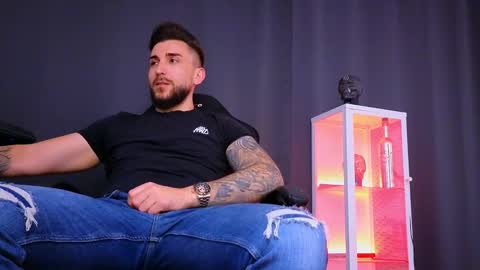 MightyAaron online show from January 31, 4:17 pm