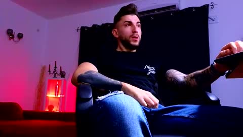 MightyAaron online show from September 29, 2:32 am