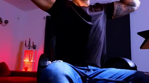 MightyAaron online show from September 20, 3:06 am