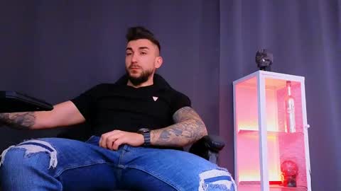 MightyAaron online show from February 24, 4:49 am