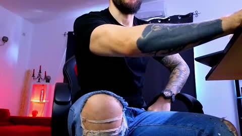 MightyAaron online show from March 4, 7:26 am