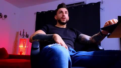 MightyAaron online show from September 19, 2:56 am