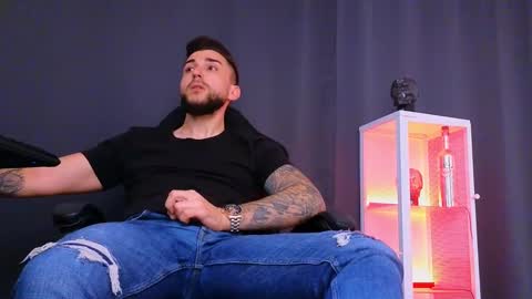 MightyAaron online show from February 4, 2:53 pm