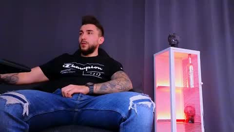 MightyAaron online show from March 11, 1:37 am