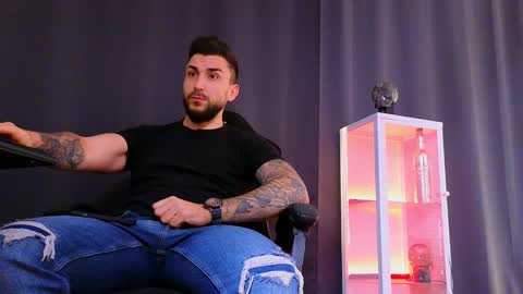 MightyAaron online show from March 10, 8:28 am