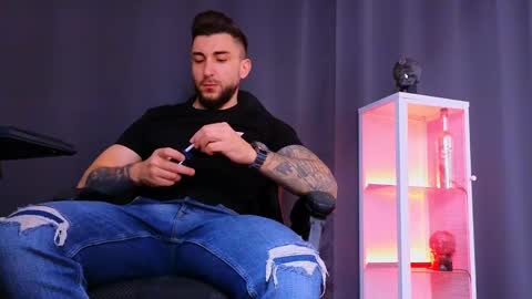 MightyAaron online show from February 15, 10:44 am