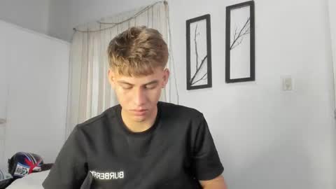 Miguel Hernandez online show from February 27, 4:32 pm