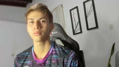 Miguel Hernandez online show from February 25, 12:14 am