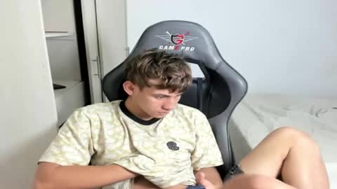 Miguel Hernandez online show from October 2, 5:39 pm