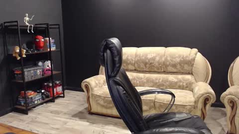 Misha Winchester online show from December 3, 4:35 pm