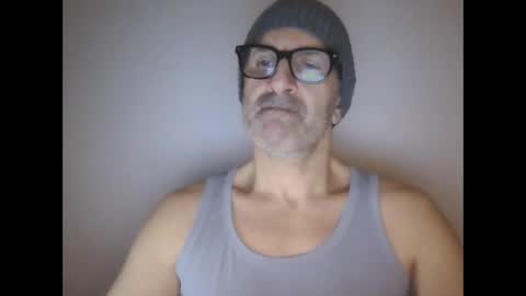 mii4u online show from February 15, 1:45 am