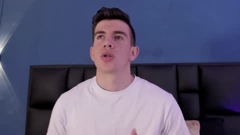 mikael online show from September 12, 4:56 am